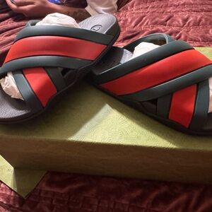 Brand NEW authentic Gucci criss cross slides EU38/US size 8
